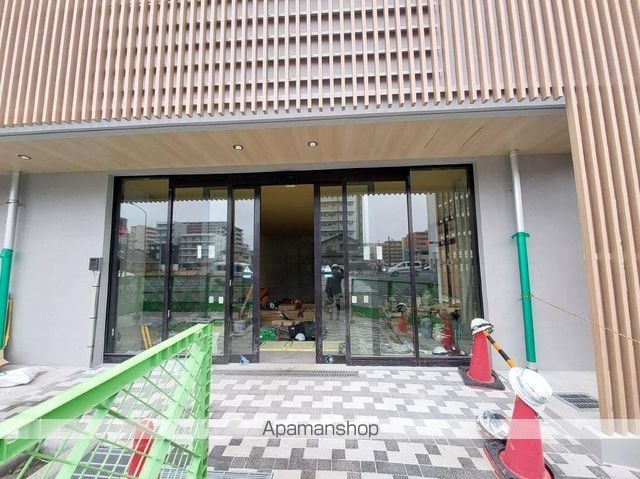 IS二十人町の玄関写真