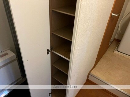 レオパレスＤｅａｒ　ｃｏｕｒｔ[1K/23.18m2]の収納2