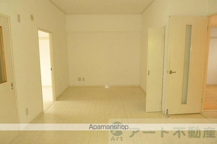 ハープ・スクウェアー[3LDK/66.34m2]のリビング・居間