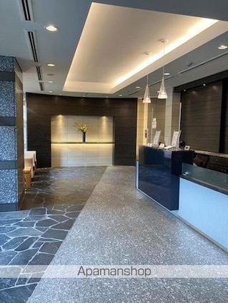 東京都港区西新橋３丁目[3LDK/68.57m2]の共用部2