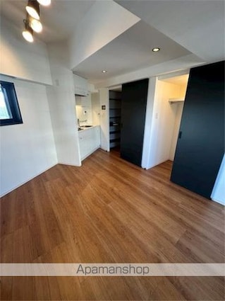 ＺＯＯＭ信濃町[1R/29.48m2]のリビング・居間