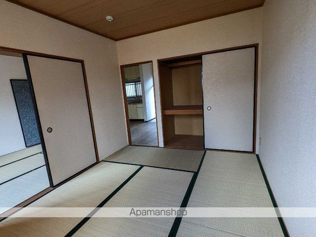 ロイヤル広瀬 Aの内装写真