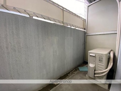 コートオリーブⅢ[1K/19.44m2]のバルコニー