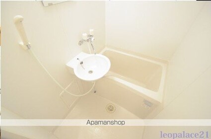 レオパレスＥＳＳＯＲ祝谷[1K/19.87m2]のバス