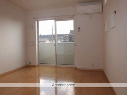 カーサ・トレス[1K/27.18m2]のリビング・居間