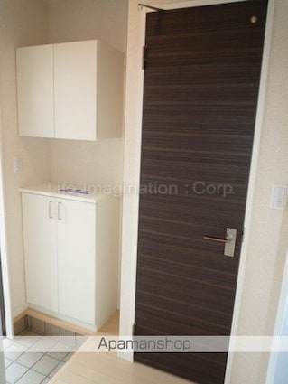 滋賀県東近江市市子殿町[1LDK/36.7m2]の玄関