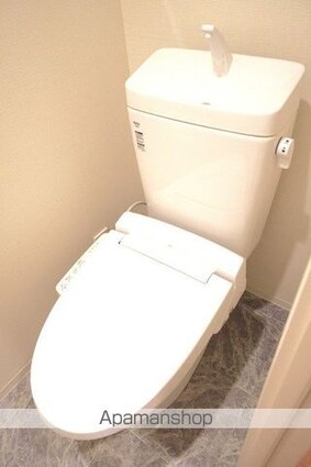 ＣＲＥＡＴＩＦ池袋[2LDK/47.4m2]のトイレ