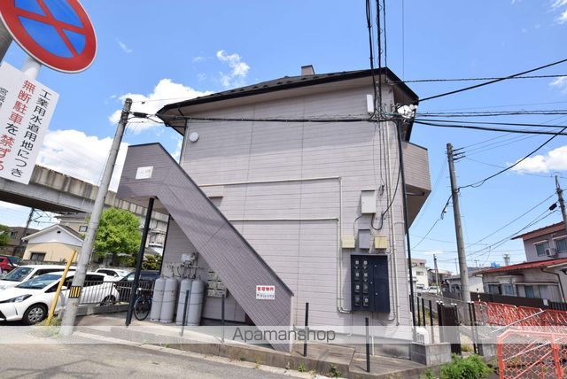 山縣ハイツの外観写真