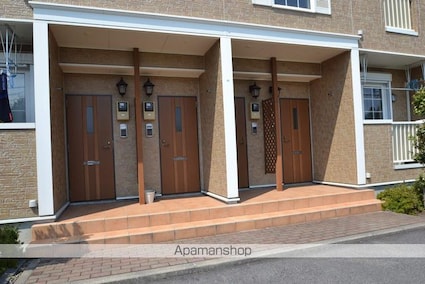 プラシードＢ[2DK/44.82m2]のエントランス3