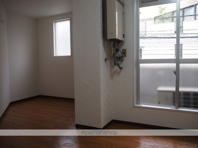 大宝 小阪本町ロイヤルハイツの内装写真