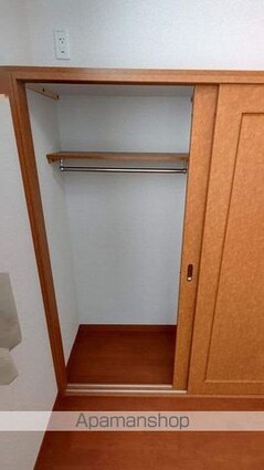 レオパレスドミール湯川[1K/23.18m2]の収納