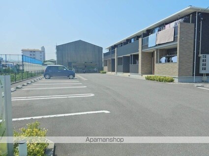 グレイス・ヴィラⅡ[1LDK/48.35m2]の駐車場