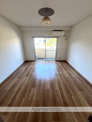 スカイコート宮崎IIの内装写真