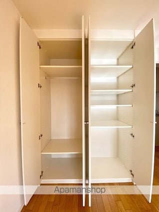 レジディア杉並方南町[1K/28.52m2]の収納