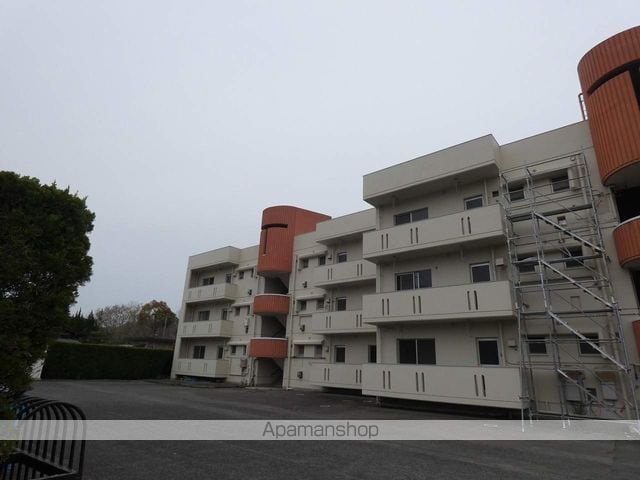 湯ノ浦マンションの外観写真