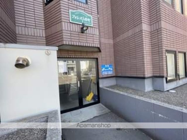 フォレスト西町の玄関写真