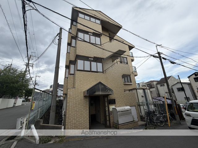ステラ蛍池の外観写真