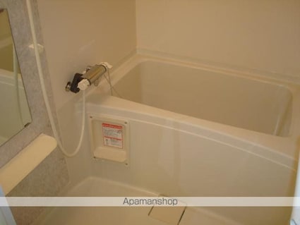 トゥ　ヴェール（Ｔｏｕｔ　Ｖｅｒｔ）[1LDK/44.5m2]のバス