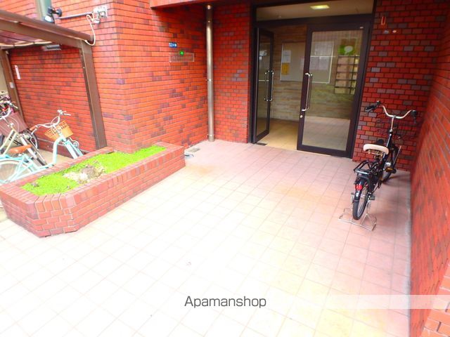 大松グリーンハイツ下馬伏の玄関写真