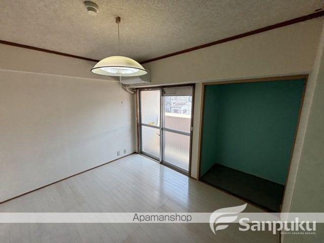 寿温泉マンションの内装写真