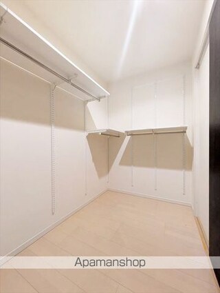 岡山県倉敷市鶴形１丁目[2LDK/69.82m2]の収納