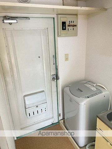 ロイヤルハイツ池田の内装写真