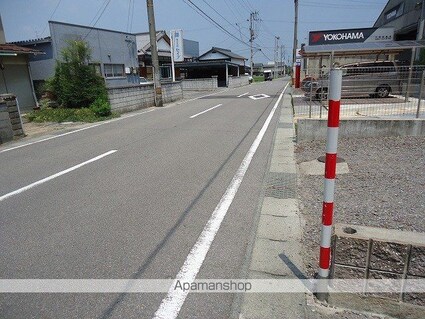 愛媛県新居浜市河内町[2K/30.48m2]の周辺2