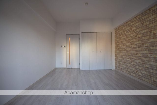 CASA EN IIIの内装写真