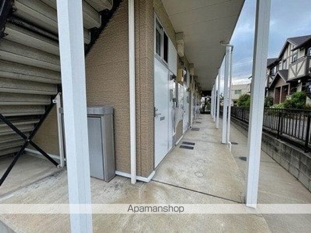レオパレスメゾン ド ブーケIIの玄関写真