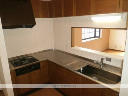 ヴェルドミール青葉台　ＡＢＣＤ[3LDK/99.91m2]のキッチン