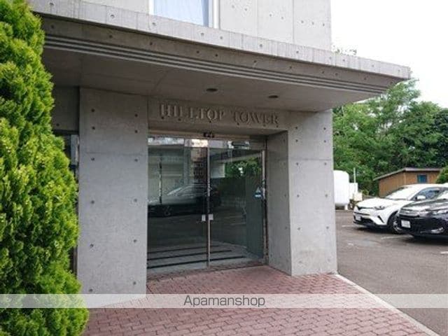 HILLTOP TOWERの玄関写真