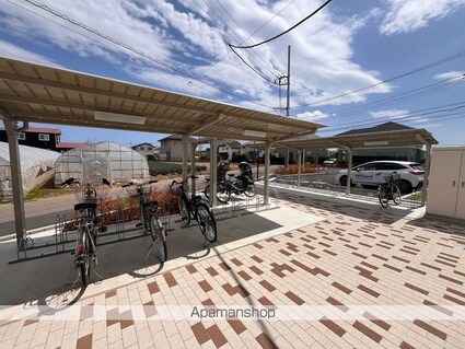 ベル　フルール[2LDK/59.73m2]の駐車場2