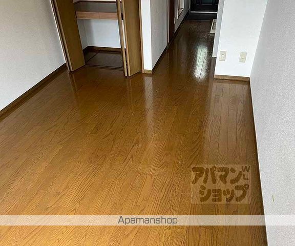 ガーデンハイツ西向日の内装写真