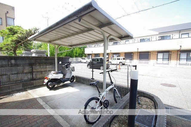 レオパレスサカグチの玄関写真