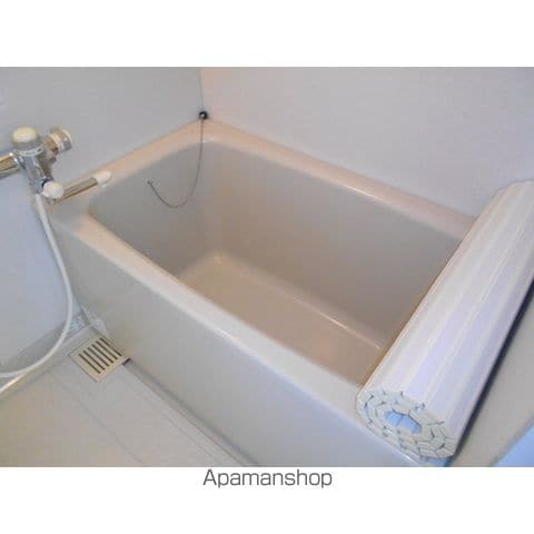 ガーデンヒルズ小白川の内装写真