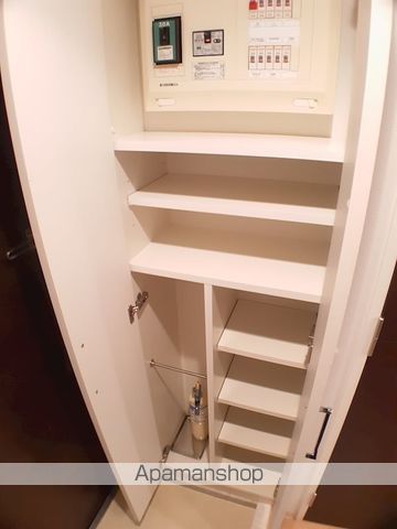 レジディア市谷薬王寺の内装写真