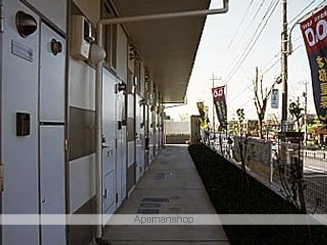 レオパレスアムリタの玄関写真