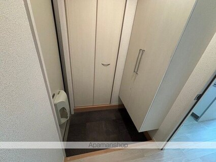 メゾンレーヴみのり　Ａ棟[1LDK/33.39m2]の玄関