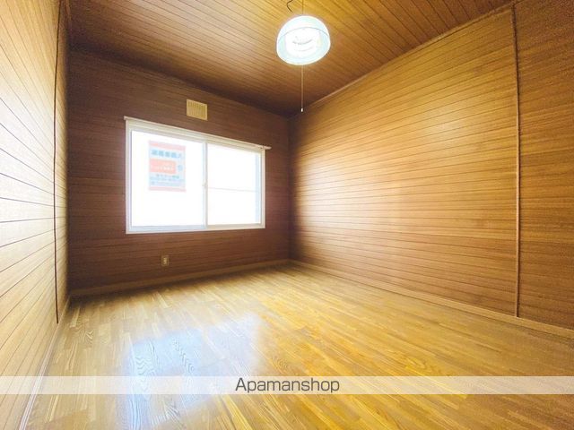 ファミール高野 1号館の内装写真