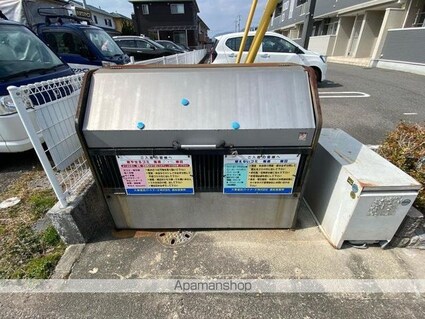 レス　ポール　Ｂ[2LDK/58.8m2]の共用部3