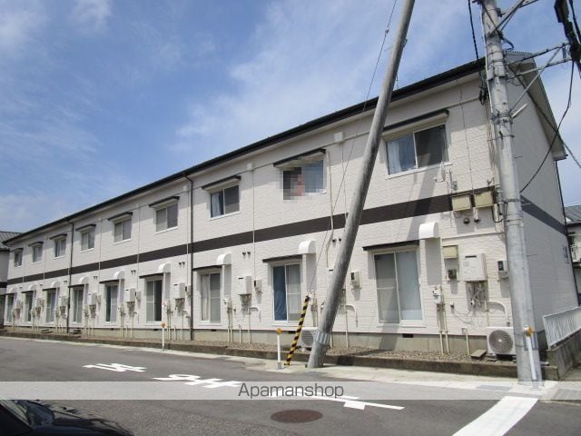 外山レイクサイドハウスK棟の外観写真
