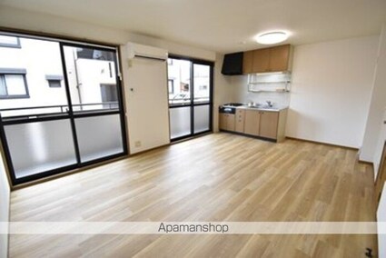 香川県高松市松島町３丁目[3DK/65m2]のリビング・居間