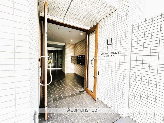 ライトヒルズ駅北の玄関写真