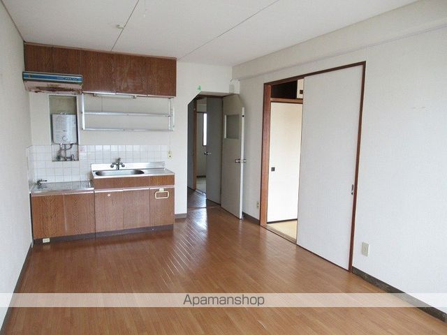 小岩井中津川マンションの内装写真