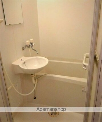 レオパレスＫＯＹＡＭＡ　ＴＨ[1K/19.87m2]のバス