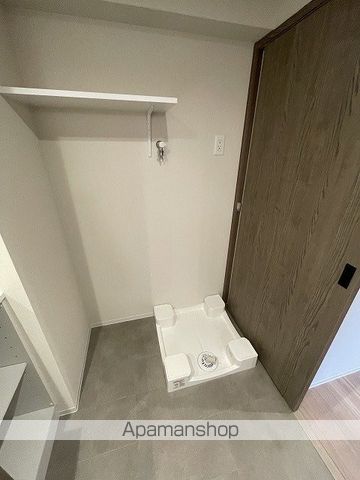 コンフォリア・リヴ東梅田の内装写真