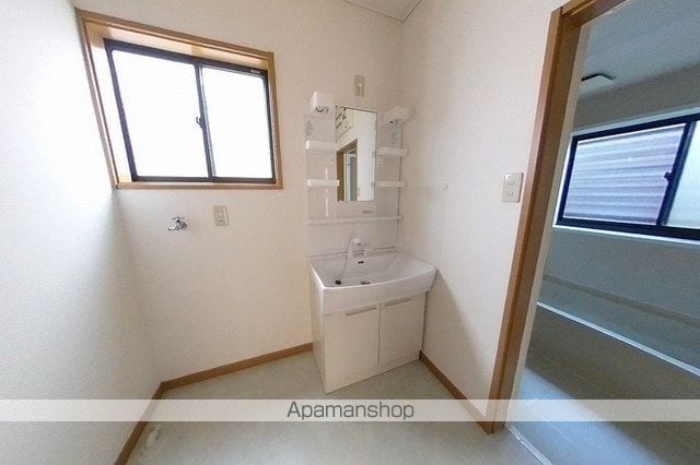 五十嵐中島4丁目戸建の内装写真