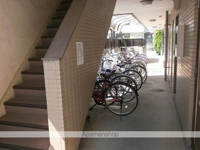 ルネッサの玄関写真