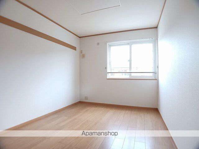 LUCKY・TENIの内装写真