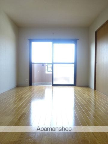 キャッスル西延岡の内装写真